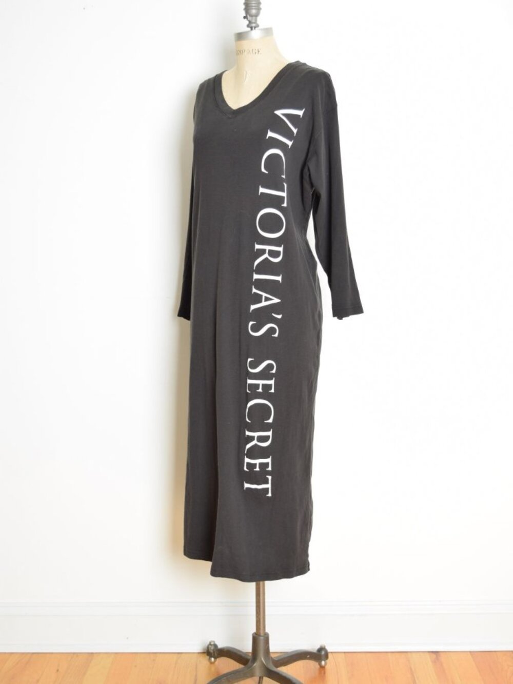 vintage Y2K dress Victoria's Secret spell out logo long tee sleep shirt black L